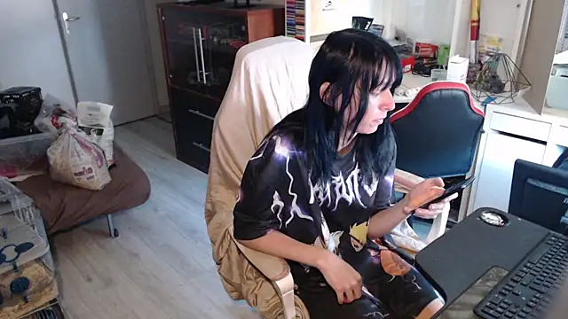 missthon0 online show from 06/24/26, 11:53