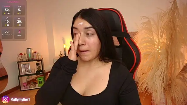 Snapshot of KallyMyller1 chatting on 01/24/25, 07:39 KallyMyller1 online show from 01/24/25, 07:39