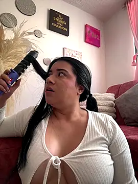 Snapshot of KallyMyller1 chatting on 09/13/25, 07:46 KallyMyller1 online show from 09/13/25, 07:46