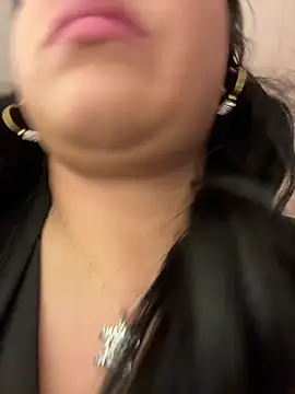 KallyMyller1 online show from 04/15/26, 07:32