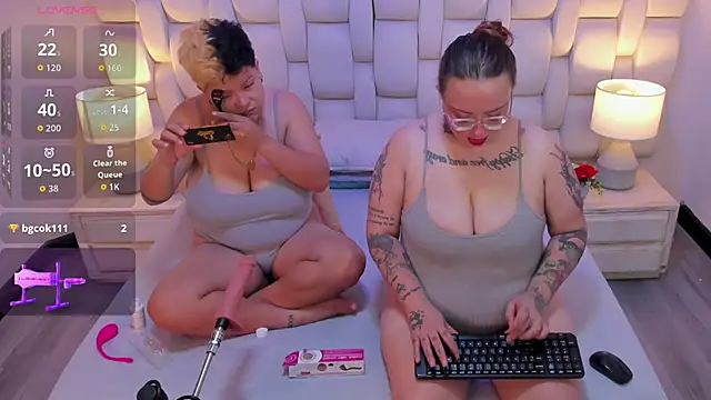 MiaYMolly online show from 10/16/25, 07:53