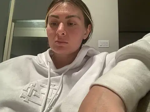 Snapshot of Alyssa_rhoades chatting on 01/25/25, 08:00 Alyssa rhoades online show from 01/25/25, 08:00