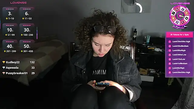 KindKristy online show from 01/25/25, 08:42