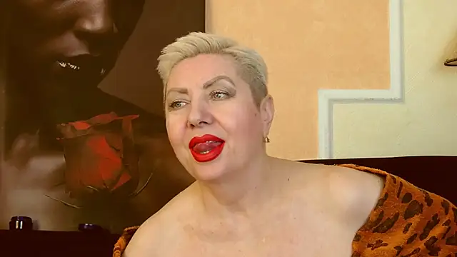 LadyPosh online show from 01/04/25, 03:50