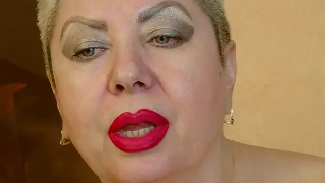 LadyPosh online show from 01/11/25, 04:27