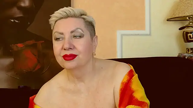 LadyPosh online show from 01/15/25, 09:30