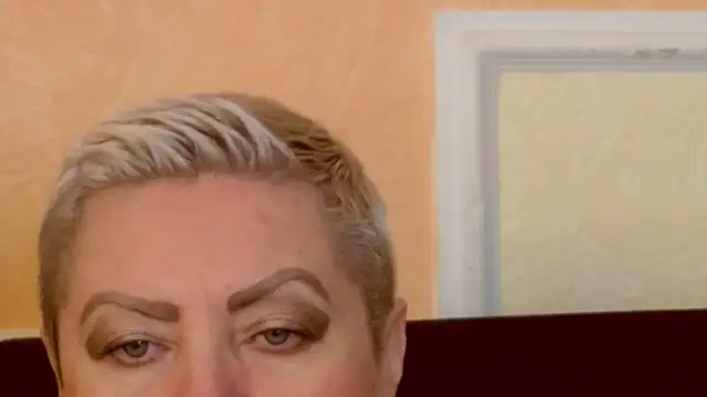 LadyPosh online show from 10/21/25, 09:15