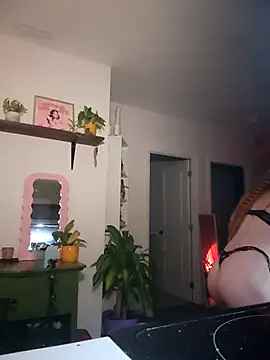 LucidLucy online show from 10/25/25, 01:57