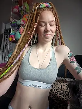 LucidLucy online show from 03/10/26, 01:16