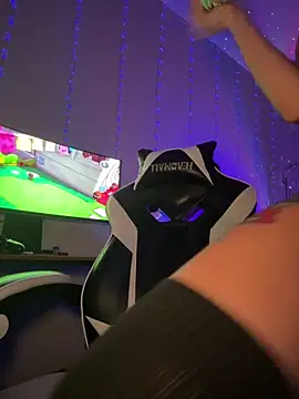 thebrattygoddess online show from 03/19/25, 11:57