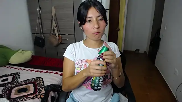 emily honter online show from 02/18/25, 03:21