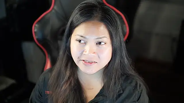 Snapshot of Bubbleliyah chatting on 12/14/24, 03:40 Bubbleliyah online show from 12/14/24, 03:40