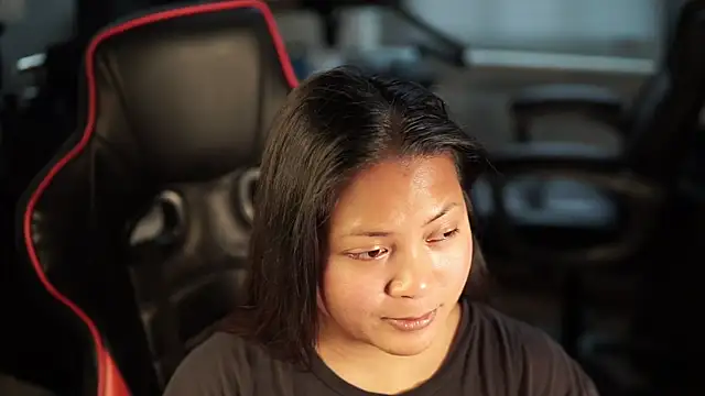 Snapshot of Bubbleliyah chatting on 12/27/24, 08:28 Bubbleliyah online show from 12/27/24, 08:28