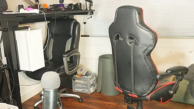 Snapshot of Bubbleliyah chatting on 09/18/25, 04:03 Bubbleliyah online show from 09/18/25, 04:03