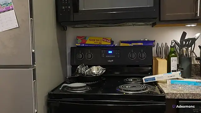 Snapshot of Bubbleliyah chatting on 10/06/25, 10:51 Bubbleliyah online show from 10/06/25, 10:51