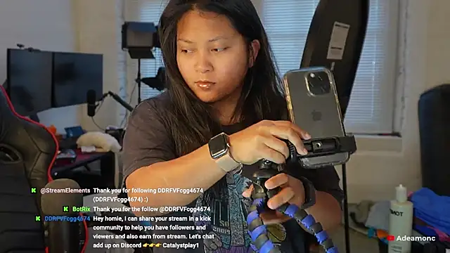 Snapshot of Bubbleliyah chatting on 12/16/25, 08:47 Bubbleliyah online show from 12/16/25, 08:47