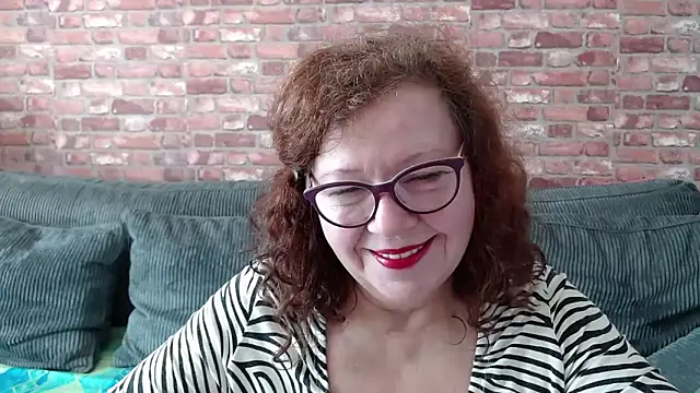 Adelewildx online show from 02/09/25, 08:54