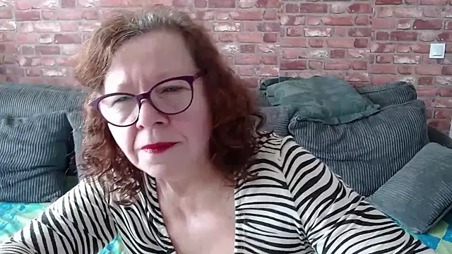 Adelewildx online show from 02/22/25, 08:18