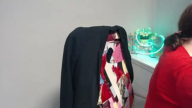 Adelewildx online show from 03/06/25, 07:36