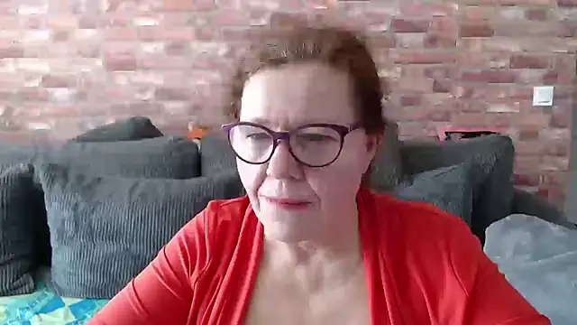 Adelewildx online show from 03/22/25, 10:06