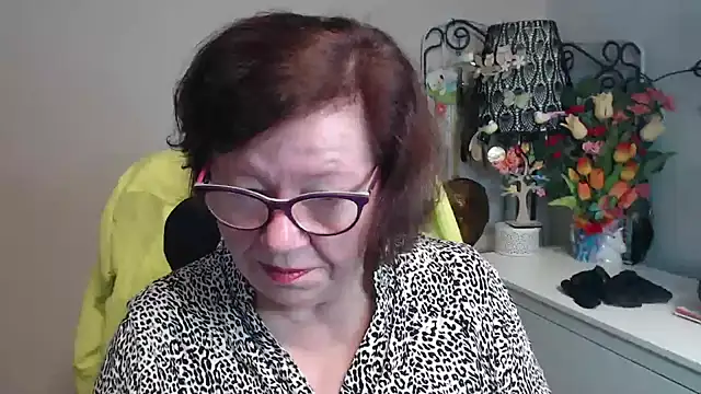 Adelewildx online show from 03/31/26, 03:41