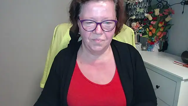 Snapshot of Adelewildx chatting on 05/11/26, 03:23 Adelewildx online show from 05/11/26, 03:23