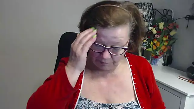 Snapshot of Adelewildx chatting on 05/13/26, 03:37 Adelewildx online show from 05/13/26, 03:37