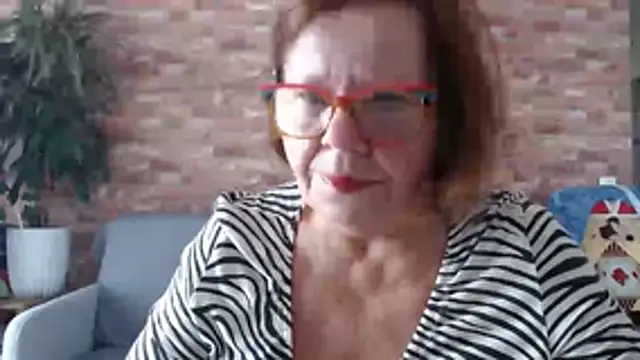 Snapshot of Adelewildx chatting on 06/13/26, 10:57 Adelewildx online show from 06/13/26, 10:57