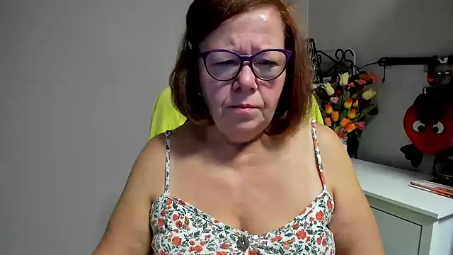 Snapshot of Adelewildx chatting on 07/23/26, 03:15 Adelewildx online show from 07/23/26, 03:15