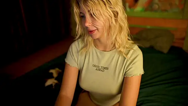 Snapshot of Allison_Cuty chatting on 09/09/25, 11:37 Allison Cuty online show from 09/09/25, 11:37