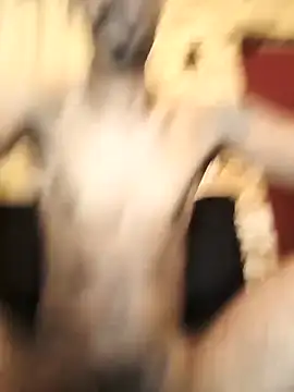 Latrel01 online show from 12/18/25, 11:33