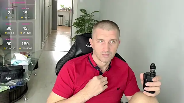 Snapshot of Maribor chatting on 10/15/25, 01:22 Maribor online show from 10/15/25, 01:22