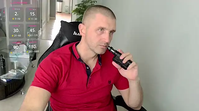 Snapshot of Maribor chatting on 10/16/25, 01:23 Maribor online show from 10/16/25, 01:23