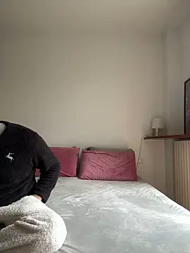 couplepenetration online show from 02/19/25, 10:34