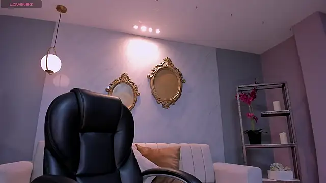 BrennaWalker online show from 02/27/25, 06:18