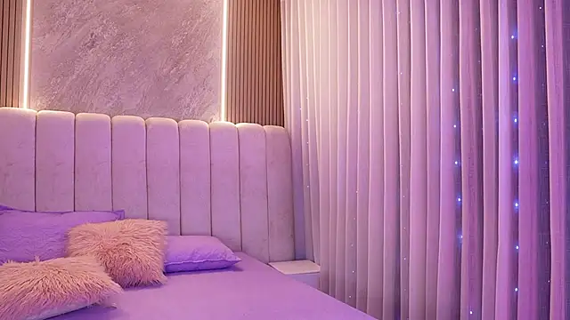 emyli sw  online show from 03/18/26, 03:09