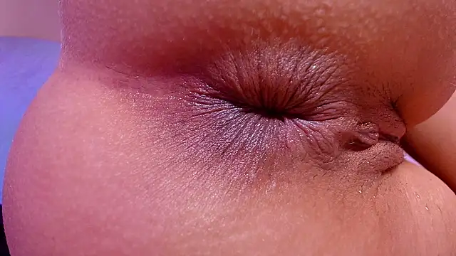 Snapshot of Belov_muriel chatting on 02/13/25, 06:30 Belov muriel online show from 02/13/25, 06:30