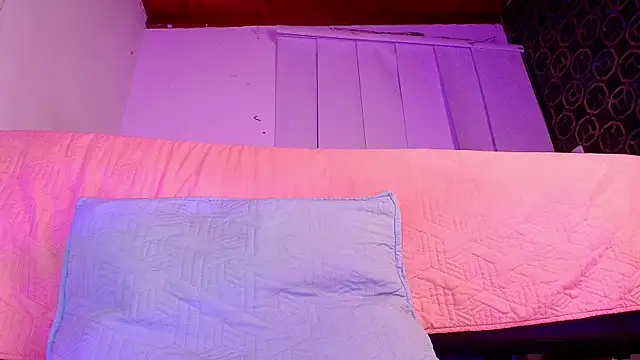 Snapshot of Belov_muriel chatting on 02/22/25, 03:12 Belov muriel online show from 02/22/25, 03:12