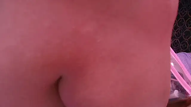 Snapshot of Belov_muriel chatting on 10/09/25, 03:26 Belov muriel online show from 10/09/25, 03:26