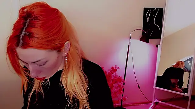 AnnieGOld  online show from 12/07/24, 10:39