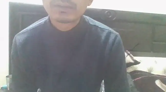 dreamtoungelick69 online show from 01/05/25, 06:45