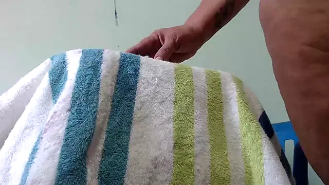 juanys asshot online show from 09/28/25, 02:22