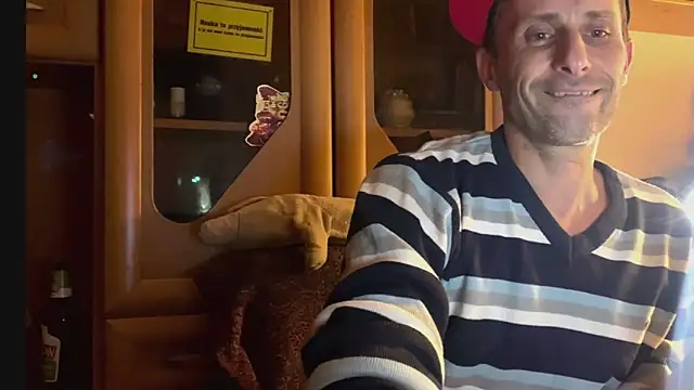 FireFox Feel online show from 11/07/25, 07:58