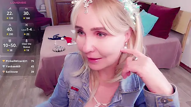 Snapshot of _unique_cam_ chatting on 12/14/24, 03:15 unique cam online show from 12/14/24, 03:15