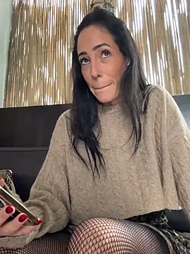 SweeetAlegra online show from 01/07/25, 02:30