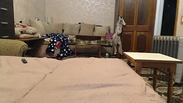 Amy August online show from 02/05/26, 05:01