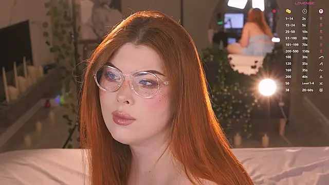 Snapshot of Ffoxyflame chatting on 03/30/26, 10:55 Ffoxyflame online show from 03/30/26, 10:55