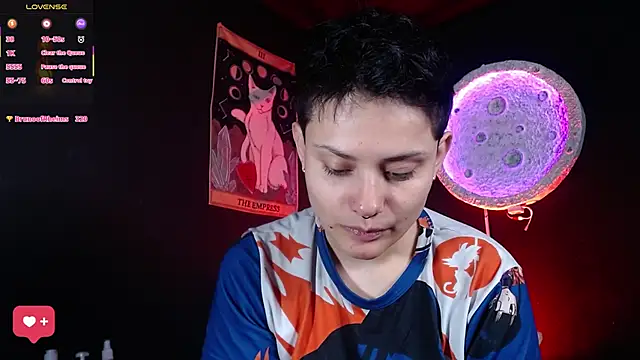 girl intense444 online show from 04/01/26, 01:41