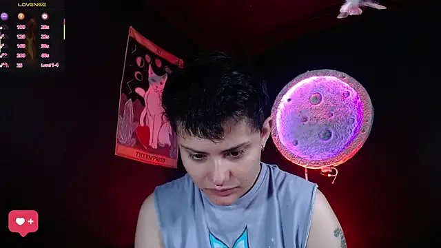 girl intense444 online show from 04/08/26, 01:55