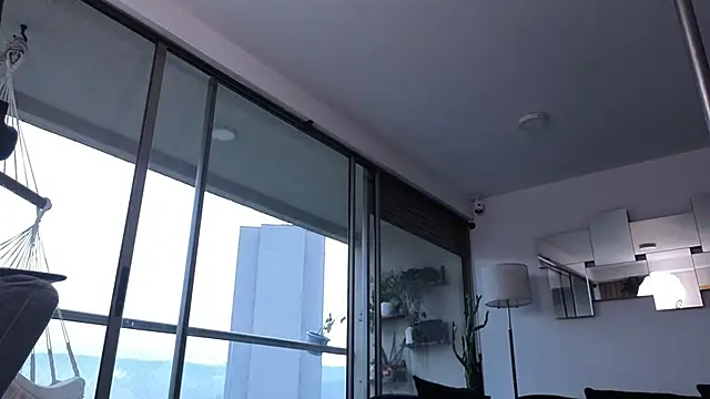 mandi4pole  online show from 09/18/25, 10:23